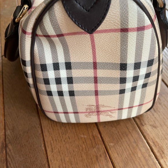 Burberry Signature bag - Picture 5 of 6